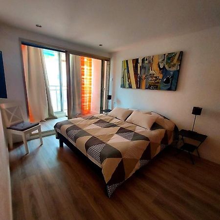 Appartement T3 Plein Centre Ville Le Lavandou Zewnętrze zdjęcie