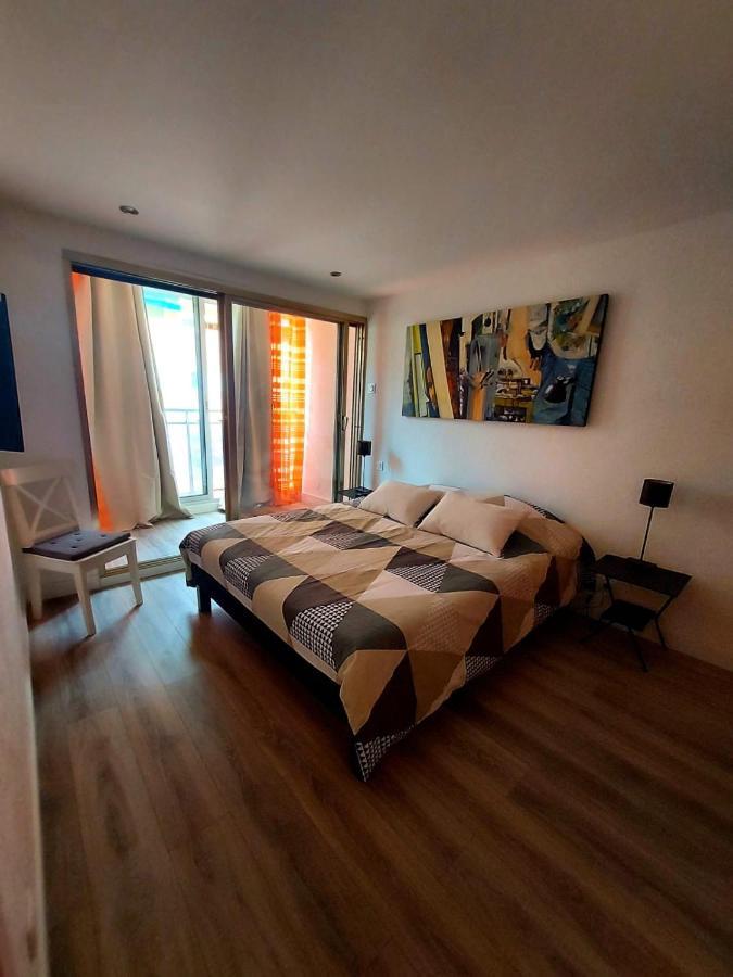 Appartement T3 Plein Centre Ville Le Lavandou Zewnętrze zdjęcie