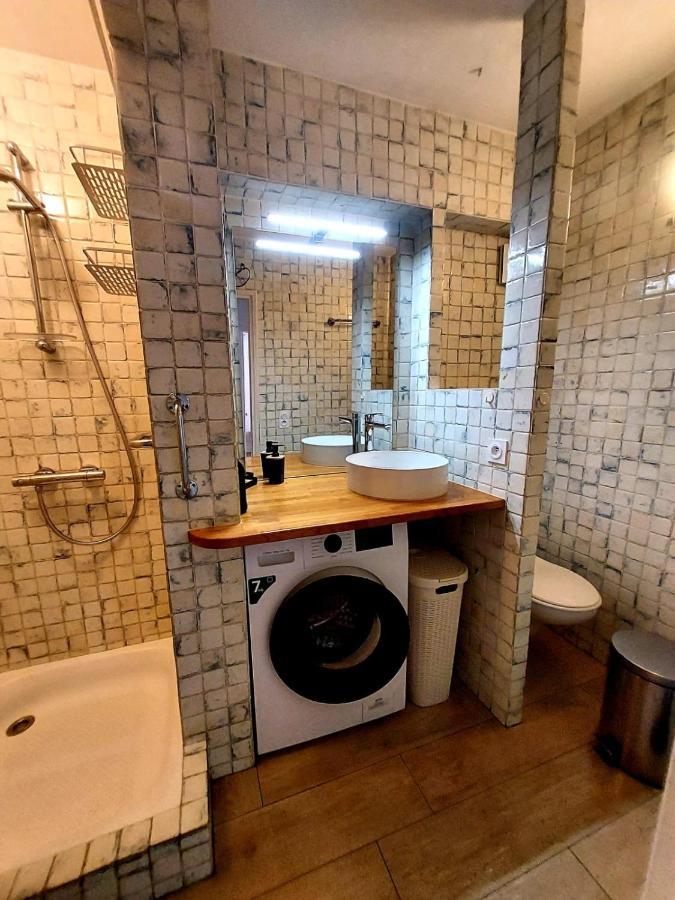 Appartement T3 Plein Centre Ville Le Lavandou Zewnętrze zdjęcie