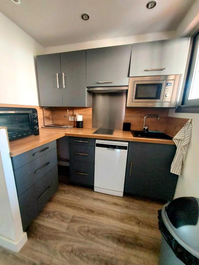 Appartement T3 Plein Centre Ville Le Lavandou Zewnętrze zdjęcie